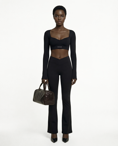 The leggings V shape