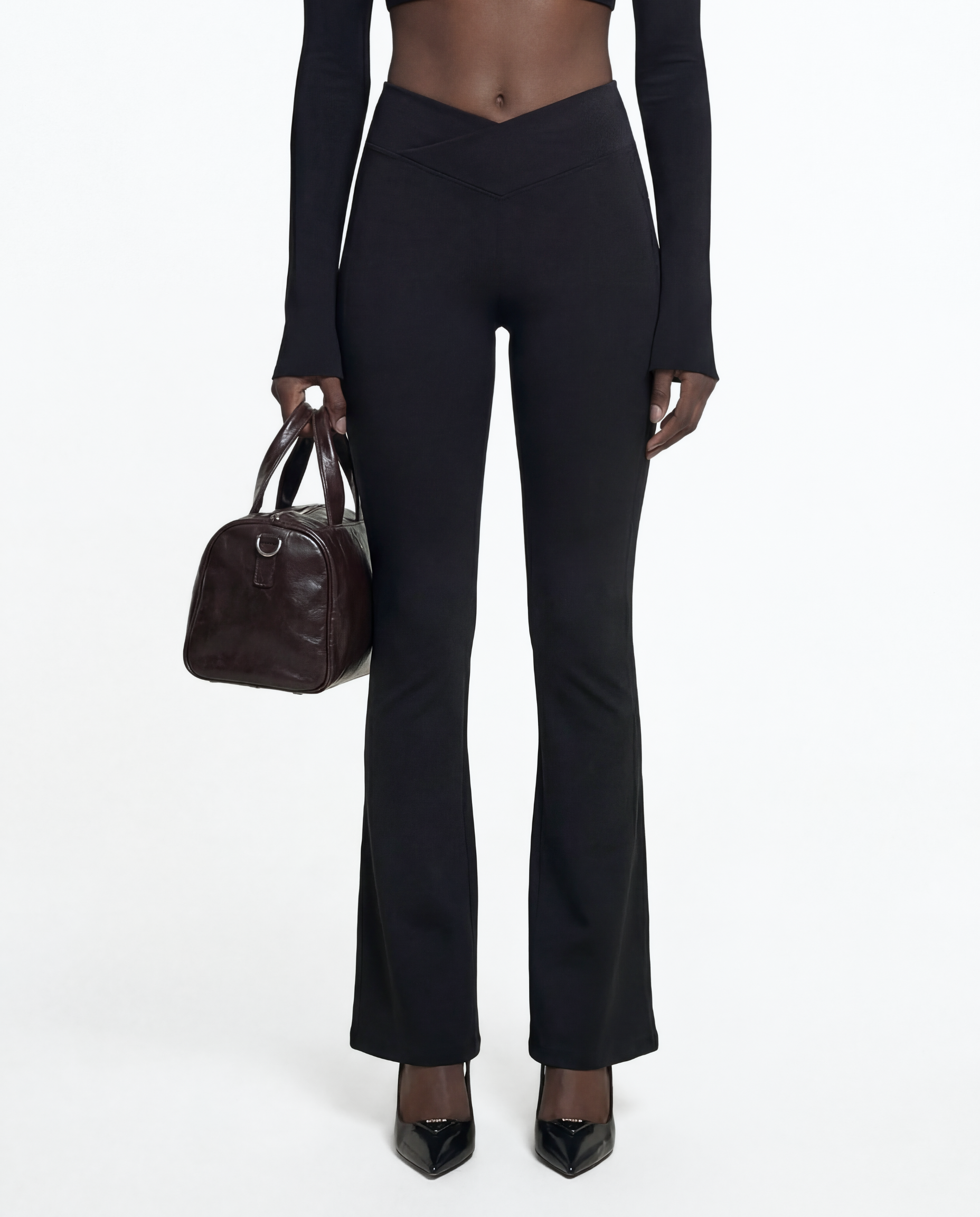 The leggings V shape